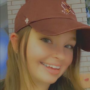 Meet your Posher, Abigail